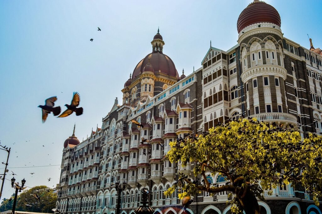 architecture, city, nature, travel, building, sky, monument, cityscape, outdoors, tourism, landmark, famous, sight, mumbai, india, hotel
