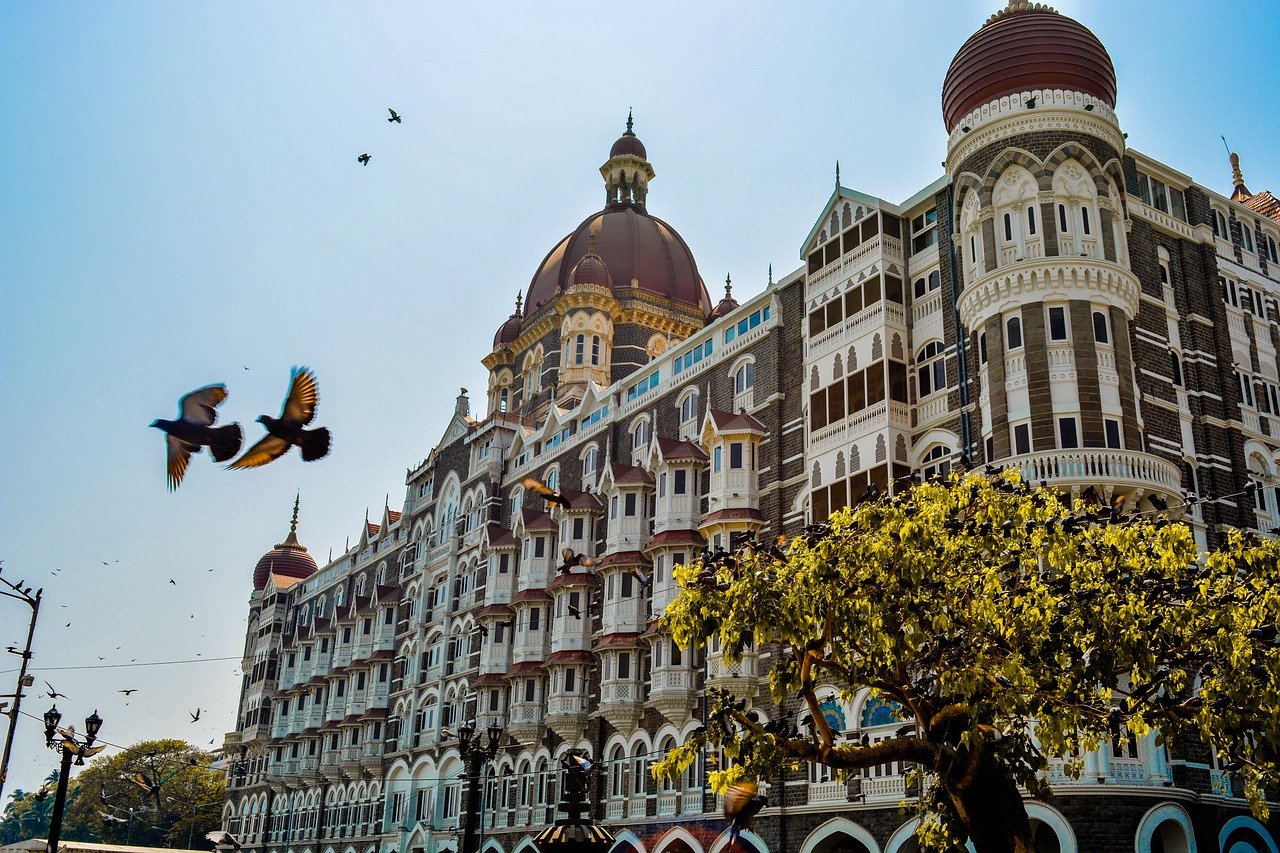 Inside Mumbai: How to Eat, Shop & Live Like a True Mumbaikar